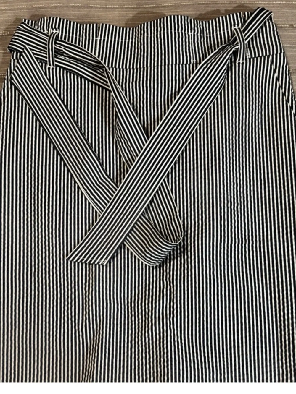 Ann Taylor Black and White Striped Tie-Waist Pencil Skirt - Picture 6 of 11